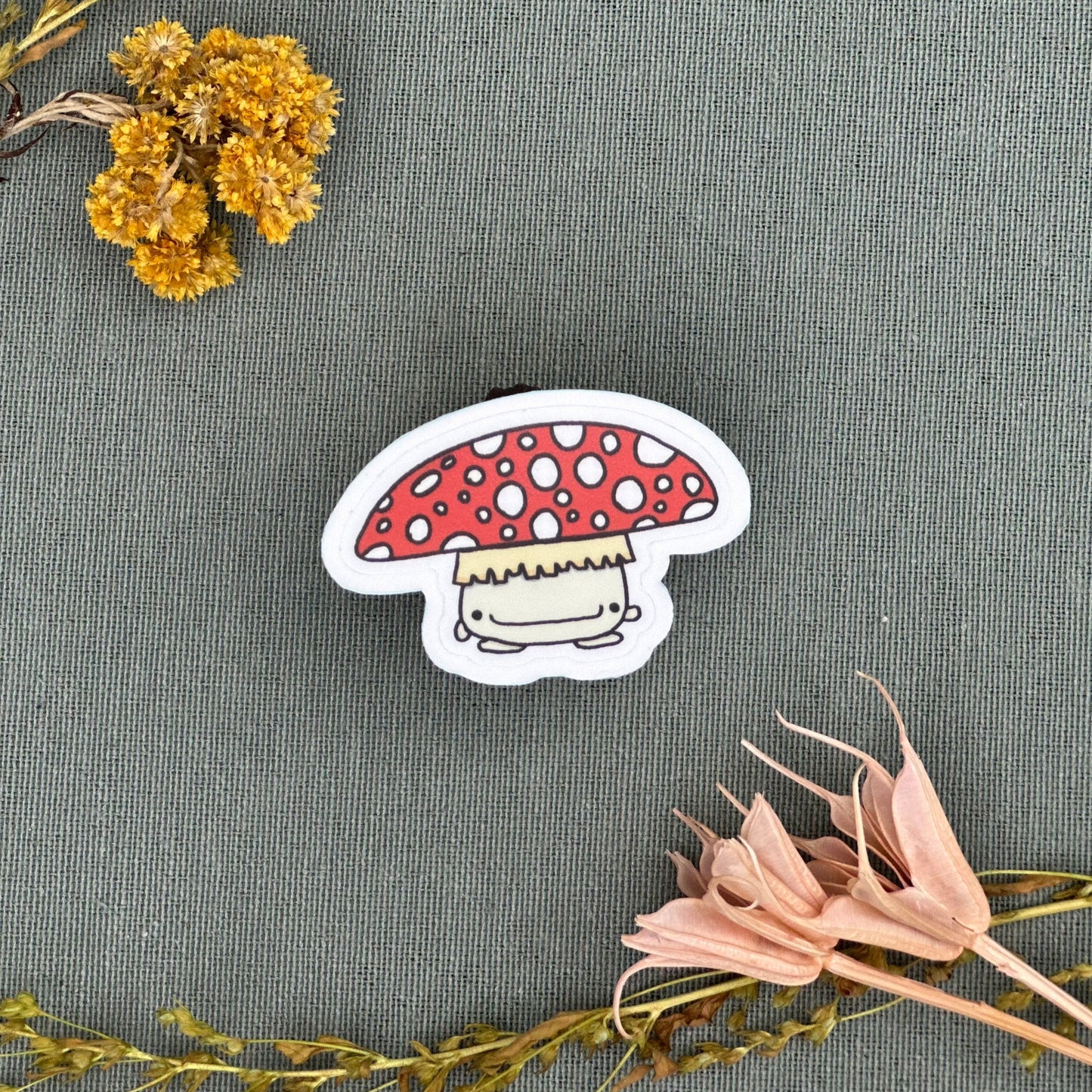Mushroom sticker | Autocollant de champignon